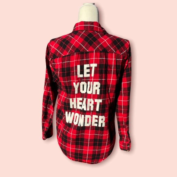 Forever 21 Let Your Heart Wonder Black Red Flannel - Picture 2 of 13